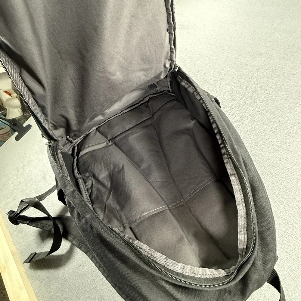 Nike Backpack - Picture 4 of 5